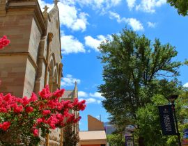 Lais Puzzle - Gebäude der Universität von Adelaide - 40, 100, 200, 500, 1.000 & 2.000 Teile