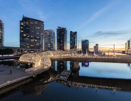 Lais Puzzle - Dockland City bei Nacht. Attraktiver Ort in Melbourne - 40, 100, 200, 500, 1.000 & 2.000 Teile