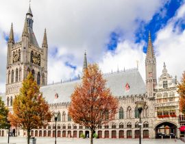 Lais Puzzle - Blick auf das historische Lakenhal-Gebäude in Ypern - Belgien - 40, 100, 200, 500, 1.000 & 2.000 Teile
