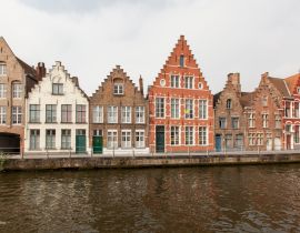 Lais Puzzle - Schöne Häuser entlang der Grachten von Brügge, Belgien. Tourismusziel in Europa - 40, 100, 200, 500, 1.000 & 2.000 Teile