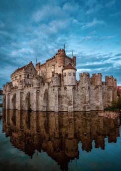 Lais Puzzle - Das Schloss Gravensteen in Gent, Belgien - 1.000 Teile
