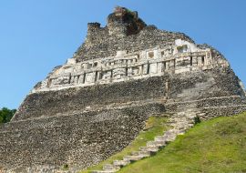 Lais Puzzle - Xunantunich - Alte archäologische Maya-Stätte im Westen von Belize mit der Pyramide El Castillo - 1.000 Teile