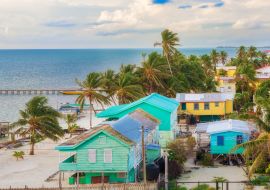 Lais Puzzle - Luftaufnahme des hölzernen Piers und Blick auf das Meer in Caye Caulker, Belize, Karibik - 1.000 Teile