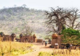 Lais Puzzle - Traditionelle Lehm- und Tonhäuser des Tata-Somba-Stammes im nördlichen Benin und Togo, Afrika - 1.000 Teile