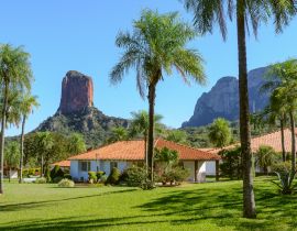 Lais Puzzle - Chochis-Stadt und David-Turm (Teufelsmolar), Bolivien - 40, 100, 200, 500, 1.000 & 2.000 Teile