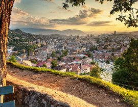 Lais Puzzle - Blick auf den Sonnenuntergang in Sarajevo, Bosnien - 40, 100, 200, 500, 1.000 & 2.000 Teile