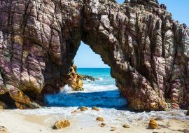 Lais Puzzle - Pedra Furada, steinerne Naturtore am Strand, Jericoacoara, Brasilien - 1.000 Teile