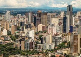 Lais Puzzle - Skyline der Stadt Curitiba im Bundesstaat Parana - 1.000 Teile