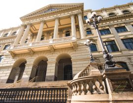 Lais Puzzle - Gebäude der Nationalbibliothek in der Innenstadt von Rio de Janeiro, Brasilien - 40, 100, 200, 500, 1.000 & 2.000 Teile