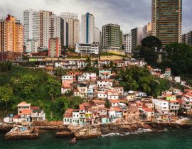 Lais Puzzle - Favelas in der Stadt Salvador, Bahia, Brasilien - 40, 100, 200, 500, 1.000 & 2.000 Teile