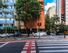 Lais Puzzle - Mehrfamilienhaus in der Innenstadt von Belo Horizonte - 40, 100, 200, 500, 1.000 & 2.000 Teile