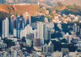Lais Puzzle - Blick auf die Stadt Juiz de Fora, Minas Gerais, Brasilien - 1.000 Teile