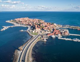 Lais Puzzle - Gesamtansicht von Nessebar, der alten Stadt an der bulgarischen Schwarzmeerküste. Panoramablick aus der Vogelperspektive - 40, 100, 200, 500, 1.000 & 2.000 Teile