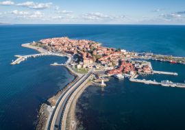 Lais Puzzle - Gesamtansicht von Nessebar, der alten Stadt an der bulgarischen Schwarzmeerküste. Panoramablick aus der Vogelperspektive - 1.000 Teile