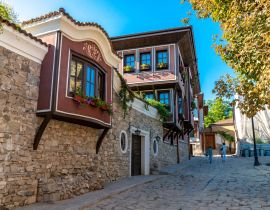 Lais Puzzle - Erstaunliche Straße in der Stadt Plovdiv in Bulgarien - 40, 100, 200, 500, 1.000 & 2.000 Teile