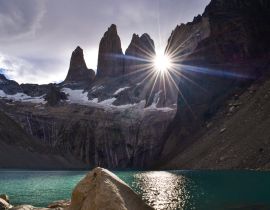 Lais Puzzle - Torres del Paine, Chile - Laguna Torres, berühmtes Wahrzeichen von Patagonien, Südamerika - 40, 100, 200, 500, 1.000 & 2.000 Teile