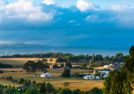 Lais Puzzle - Überblick über die Wiesen um Chonchi, Insel Chiloe, Chile - 1.000 Teile