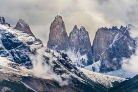 Lais Puzzle - Torres del Paine-Gipfel aus den Wolken - 2.000 Teile
