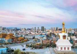 Lais Puzzle - Abenddämmerung des Guanyin-Tempels und der Baoerhan-Stupa in Hohhot, Innere Mongolei - 1.000 Teile