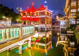 Lais Puzzle - Yuyuan District in Shanghai, China bei Nacht - 1.000 Teile