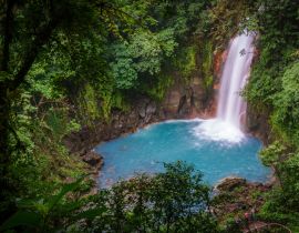 Lais Puzzle - Himmelblauer Wasserfall im Vulkan-Tenorio-Nationalpark in Costa Rica - 40, 100, 200, 500, 1.000 & 2.000 Teile
