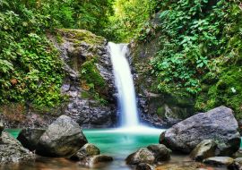 Lais Puzzle - Wunderschöner Wasserfall in Costa Rica Uvita mit Langzeitbelichtung - 1.000 Teile
