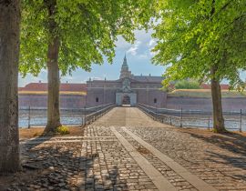 Lais Puzzle - Eingang zum Schloss Kronborg - 40, 100, 200, 500, 1.000 & 2.000 Teile