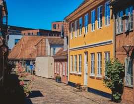 Lais Puzzle - Schöne Straßen in der Altstadt. Odense, Dänemark - 40, 100, 200, 500, 1.000 & 2.000 Teile