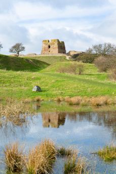 Lais Puzzle - Das historische Schloss Kalø im Nationalpark Mols Bjerge, Djursland, Dänemark - 2.000 Teile