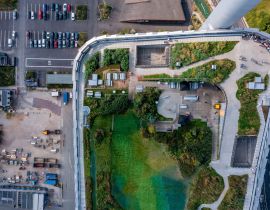Lais Puzzle - Amager Bakke, Copenhill Waste-to-Energy Power Plant in Kopenhagen, Dänemark mit dem Skigebiet auf dem Dach - 40, 100, 200, 500, 1.000 & 2.000 Teile