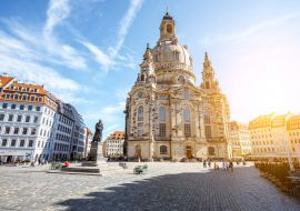 Lais Puzzle - Blick auf den Hauptplatz der Stadt mit der berühmten Frauenkirche bei Sonnenaufgang in Dresden, Deutschland - 1.000 Teile