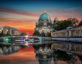 Lais Puzzle - Der Berliner Dom an der Spree bei Sonnenuntergang - 40, 100, 200, 500, 1.000 & 2.000 Teile