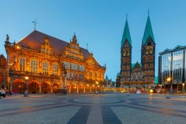 Lais Puzzle - Bremen. Der zentrale Marktplatz. Das Rathaus - 2.000 Teile
