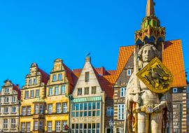 Lais Puzzle - Bunte Fassaden mit Bremer Roland-Statue in Bremen - 1.000 Teile