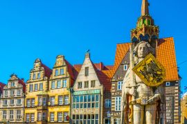 Lais Puzzle - Bunte Fassaden mit Bremer Roland-Statue in Bremen - 2.000 Teile