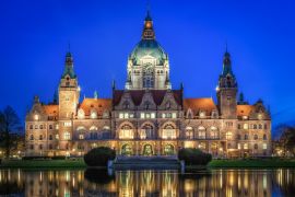 Lais Puzzle - Neues Rathaus von Hannover zur blauen Stunde - 2.000 Teile
