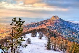 Lais Puzzle - Winteransicht der Burg Hohenzollern, Deutschland - 2.000 Teile
