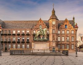 Lais Puzzle - Jan-Wellem-Statue, Rathaus, Marktplatz, Altstadt von Düsseldorf, Deutschland - 40, 100, 200, 500, 1.000 & 2.000 Teile