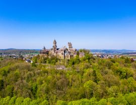 Lais Puzzle - Schloss Braunfels, mit Hubertusturm, Neuer Bergfried, Georgturm und Alter Stock Braunfels, Hessen - 40, 100, 200, 500, 1.000 & 2.000 Teile