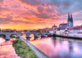 Lais Puzzle - Regensburger Brücke über die Donau - 1.000 Teile