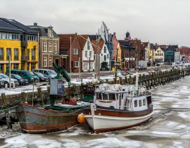 Lais Puzzle - Der Hafen von Husum im Winter - 40, 100, 200, 500, 1.000 & 2.000 Teile