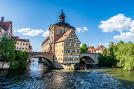 Lais Puzzle - Altes Rathaus von Bamberg über der Regnitz - 2.000 Teile