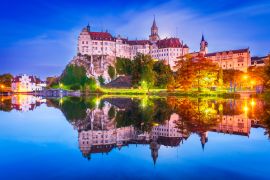 Lais Puzzle - Sigmaringen, Deutschland. Baden-Württemberg und königliches Schloss Sigmaringen auf dem Felsen über dem Donauufer - 2.000 Teile