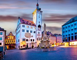 Lais Puzzle - Würzburg. Historische Altstadt von Würzburg Platz Abendansicht - 40, 100, 200, 500, 1.000 & 2.000 Teile