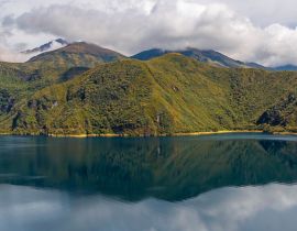 Lais Puzzle - Spiegelungslandschaft der Cuicocha-Lagune bei Otavalo, nördlich von Quito, Ecuador - 40, 100, 200, 500, 1.000 & 2.000 Teile