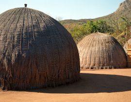 Lais Puzzle - Swazi-Dorf, Eswatini - 40, 100, 200, 500 & 1.000 Teile