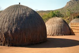 Lais Puzzle - Swazi-Dorf, Eswatini - 2.000 Teile