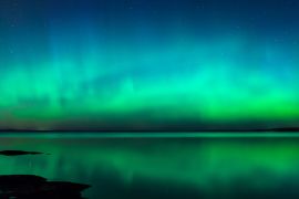 Lais Puzzle - Nordlicht über einem See in Finnland - 2.000 Teile