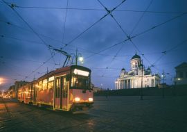 Lais Puzzle - Straßenbahn auf dem Senatsplatz von Helsinki bei Sonnenuntergang mit dem Dom von Helsinki im Hintergrund in Finnland - 1.000 Teile