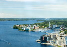 Lais Puzzle - Schöne Aussicht von oben auf die Stadt Tampere an einem Sommertag, Finnland - 1.000 Teile